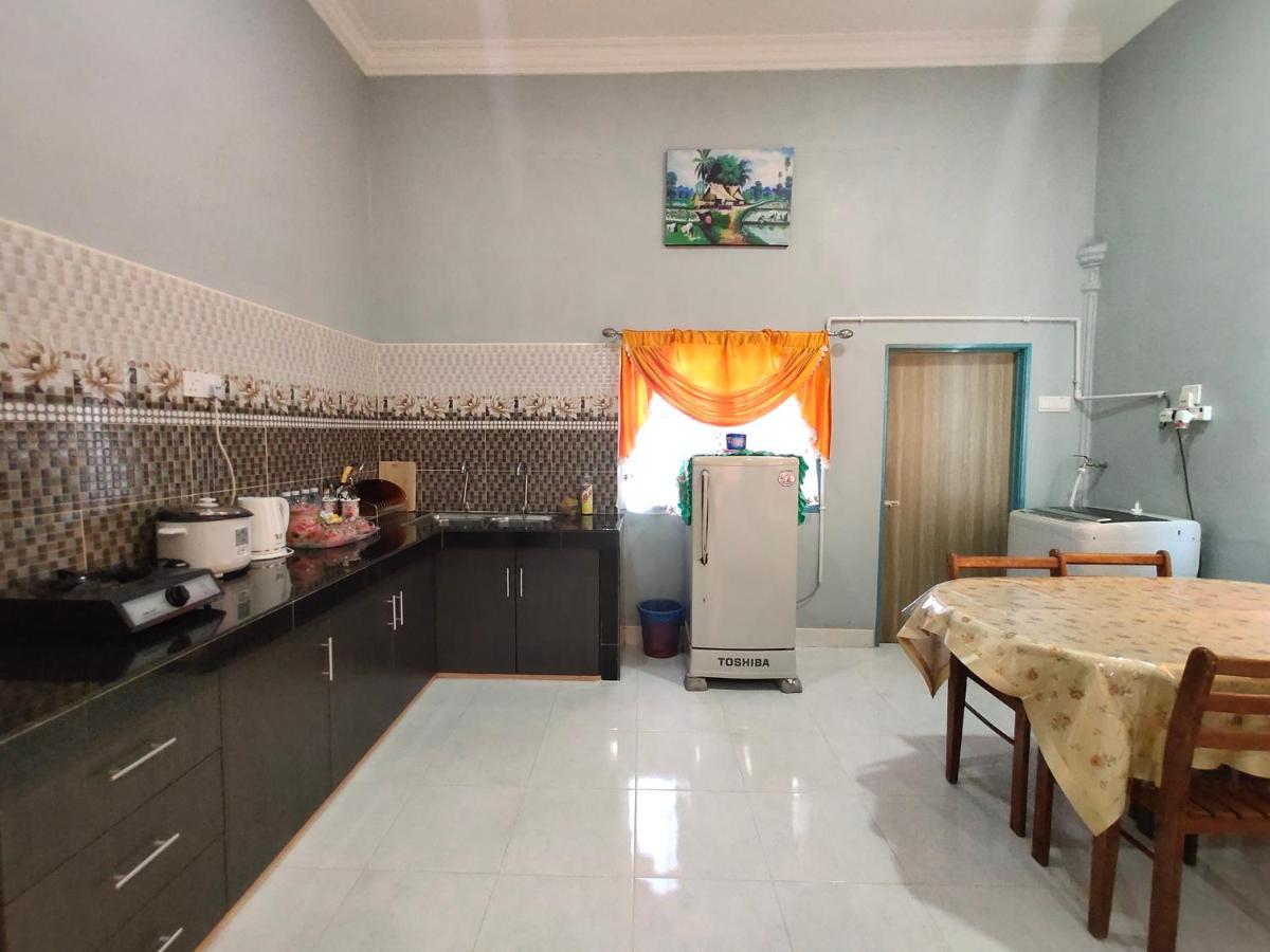 Ku'S Roomstay Pantai Cenang  Extérieur photo